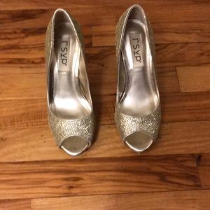 Gold shimmer size 5 heels